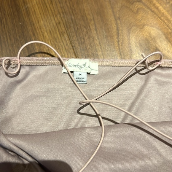 Beautiful pink sparkly dress. - Picture 4 of 4